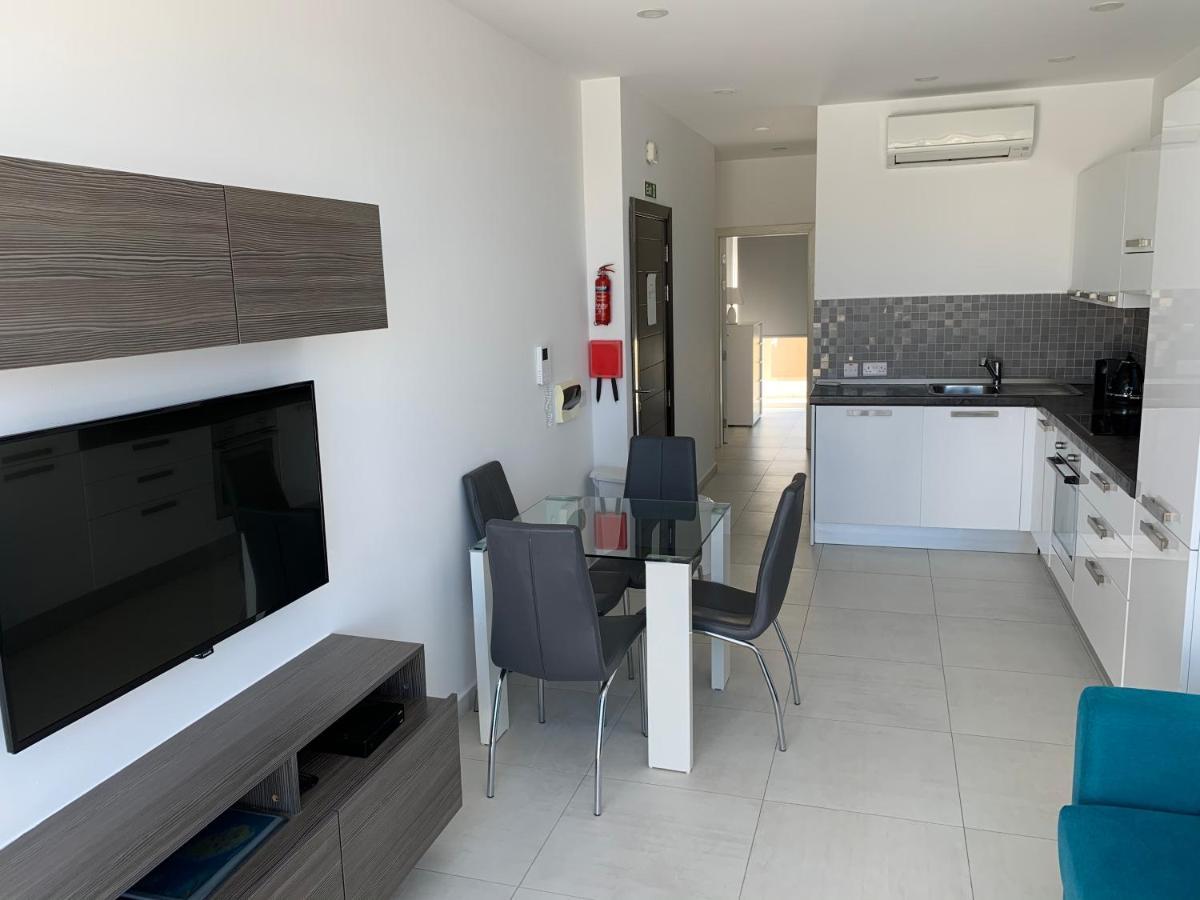Apartament Sea View Penthouse Mellieha Bay Zewnętrze zdjęcie