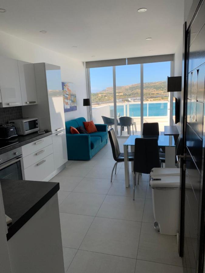 Apartament Sea View Penthouse Mellieha Bay Zewnętrze zdjęcie